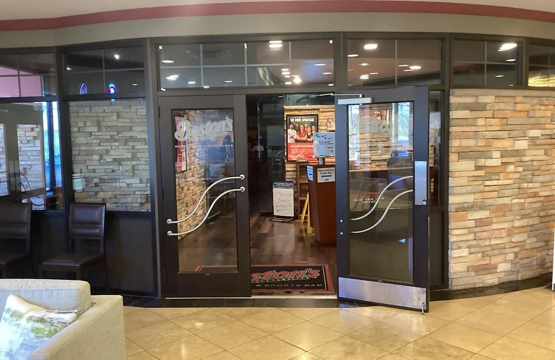 Wyndham Grand Executive Center Little Rock Airport-1